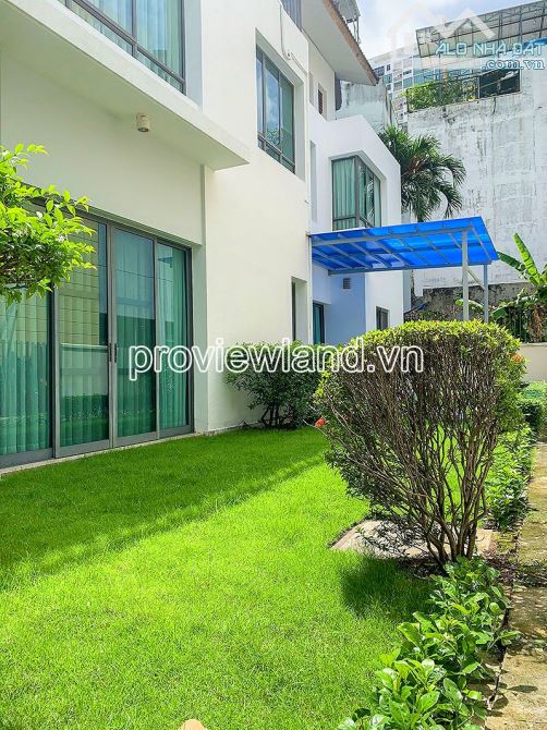 Cho thuê biệt thự Villa Riviera An Phú, 300m2 đất, 3 tầng, gồm 5PN, Giá 127tr/th