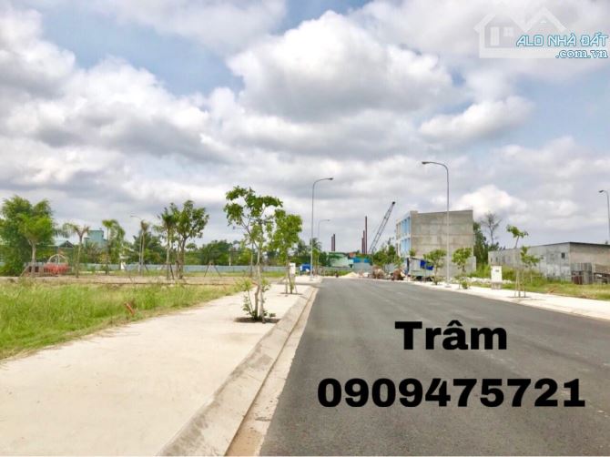 Giảm sâu tới 1 tỷ lô góc 2 mặt tiền ngay trong trung tâm thành phố, S 180m2, 1 tỷ 850, SHR