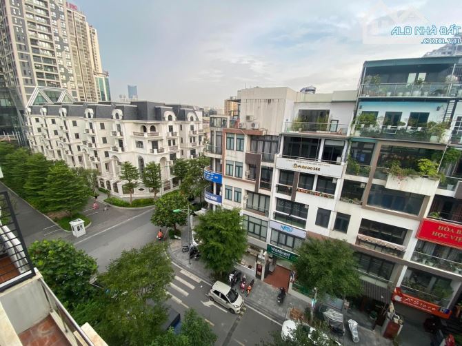 Cho Thuê Văn Phòng 120m2 Cao Cấp, Tầng 5 HD Mon Hàm Nghi - View Đẹp, Giá Hợp Lý