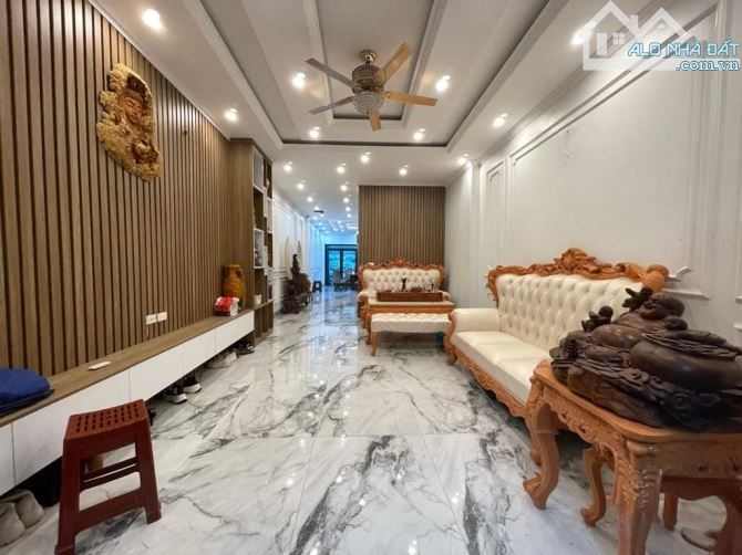 Bán nhà đẹp thang máy ôtô đỗ cửa 175m2 Phố An Dương Vương