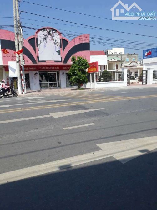 —-CỰC HÓT đất mặt đường 351 thị trấn An Dương. Lhs: Vũ Anh chuyên BĐS An Dương