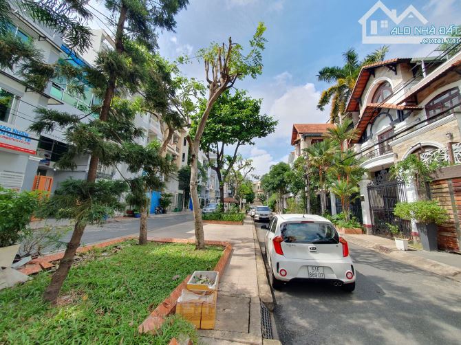 Bán nhà phố khu Compound 357A Nguyễn Trọng Tuyển p1 tân bình , chỉ 19 tỷ - 1