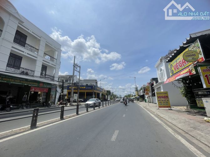Nhà đường Trần Hoàng Na Cần Thơ trệt lầu sân thượng đoạn ngay khu 91B nhộn nhịp - 1
