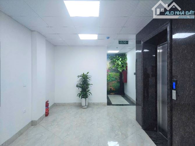 BÁN TÒA NHÀ 9 TẦNG VĂN PHÒNG - BỆNH VIỆN - SPA 110M2 - 1