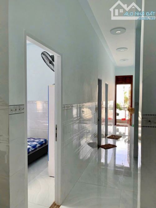 Bán nhà 3 tầng hẻm Mai Xuân Thưởng, Vĩnh Hải, Nha Trang.Dt:82m2.Hướng nam.Giá rẻ:4,550 tỷ - 2