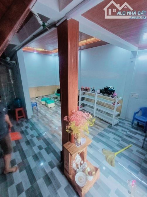 🏠( Q7) NHÀ 2 TẦNG ĐẸP - HẺM ĐỖ CỬA- HẺM 5M-VI TRÍ ĐẸP - CHỈ 5,6TY- - 2