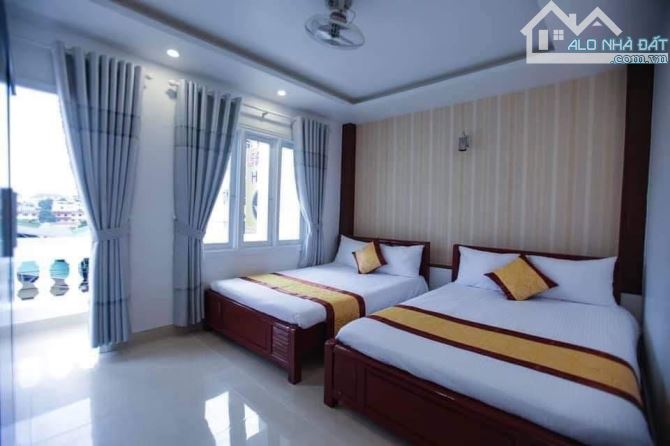CẦN BÁN GẤP CĂN KHÁCH SẠN MẶT TIỀN HÀ HUY TẬP GẦN TRƯỜNG HỌC THUẬN TIỆN ĐI LẠI TẠI ĐÀ LẠT - 2
