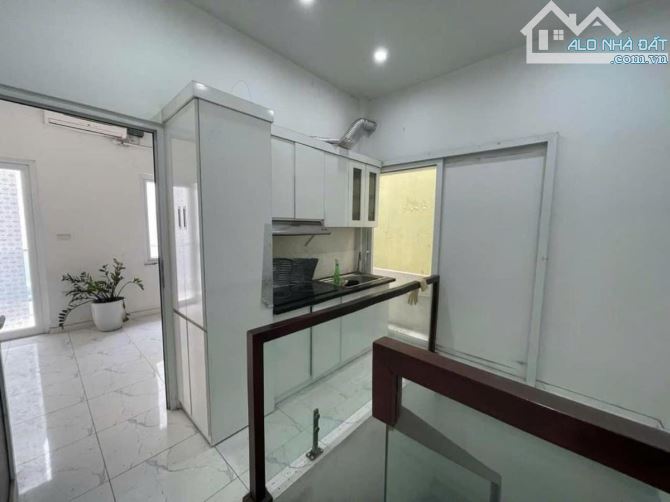 Bán nhà Tam Khương,30m2,mt 6m,Lô góc, gần phố, ngõ thông,kinh doanh, giá 7 tỷ - 2