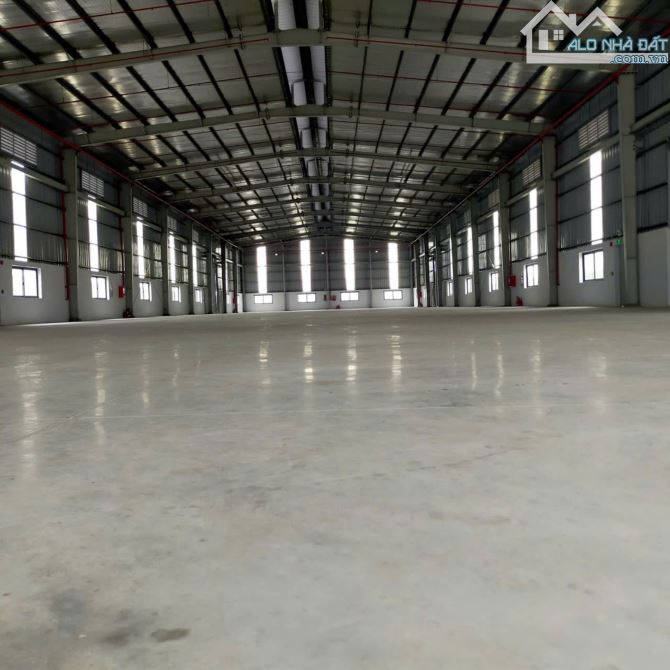 Cho thuê kho xưởng KCN thuộc xã Đức Hòa, Long An DT: 3200m2,X:3.087m2 - 2