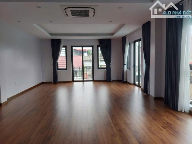 BÁN NHÀ 5T x 35M2 - HOÀNG HOA THÁM, BA ĐÌNH - GIÁ 6.45 TỶ ( Nhà mới ) - 3