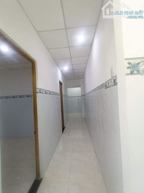 Ngộp ngộp ! cần bán gấp nhà cấp 4 ở Tân Thông Hội ( Củ Chi ) DT: 100m2 SHR giá 710 triệu - 6