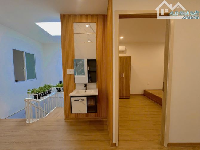 Nhà hẻm Trung tâm Nha trang, 56m2, sổ hoàn công, 3PN ở đường Định Cư gần chợ Xóm Mới - 9