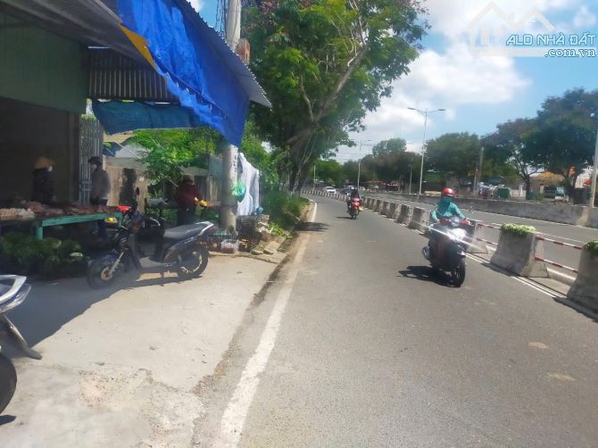 Đất mặt tiền Nguyễn Tất Thành Phước Đồng giá rẻ đầu tư