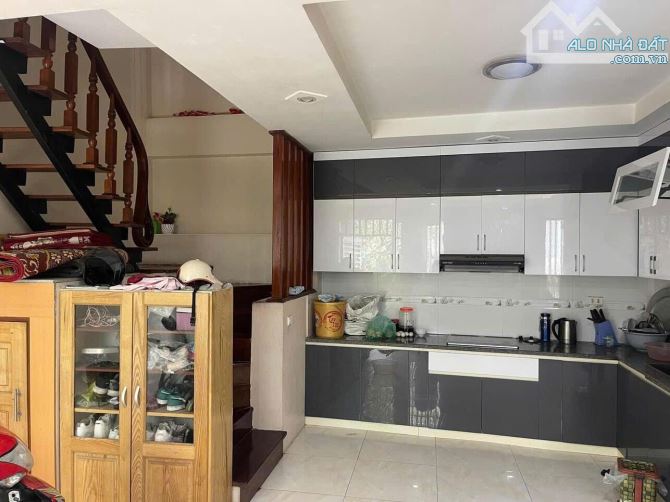 NHÀ HIẾM TRUNG TÂM THỤY PHƯƠNG 39,2m2 4 TẦNG NHÀ CHỦ TỰ XÂY VÔ CÙNG CHẮC CHẮN