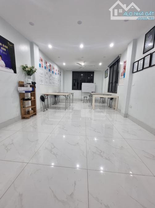 Bán Nhà Riêng Cầu Giấy, Gần Công Viên, 7 Tầng Thang Máy, 52m2, nhỉnh 10 tỷ - 1