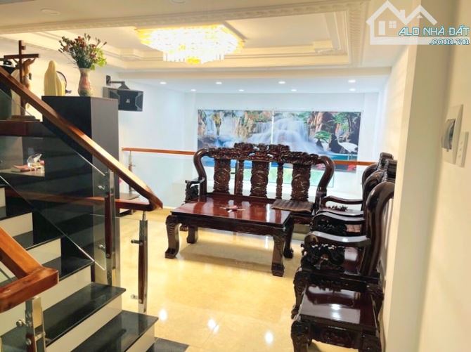 HẺM XE HƠI NGỦ TRONG NHÀ - CẠNH PHÚ MỸ HƯNG – 4 TẦNG – 50M2 - NHỈNH 6 TỶ - 1