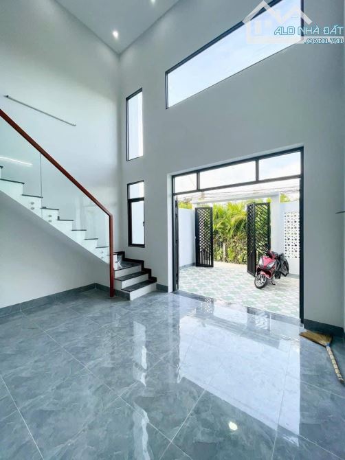 ✅ Bán nhà 1 trệt 1 lửng hẻm 239 Nguyễn Văn Rành, phường 7 _ Diện Tích : 5 x 18.5m2 - 1