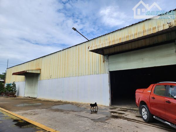 Cho thuê kho xưởng MT Trần Văn Giau , Bình Chánh, diện tích: 1.600m2 - 1