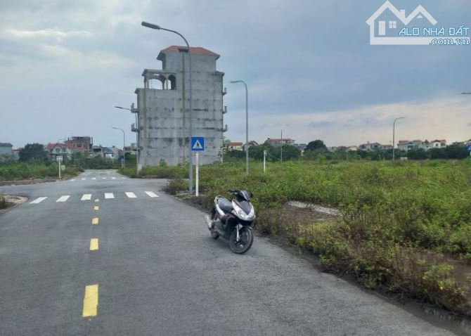 BÁN ĐẤT - 2 PHÚT RA CẦU ĐÔNG TRÙ - ĐẤT ĐẸP DỰ ÁN TÁI ĐỊNH CƯ - 1