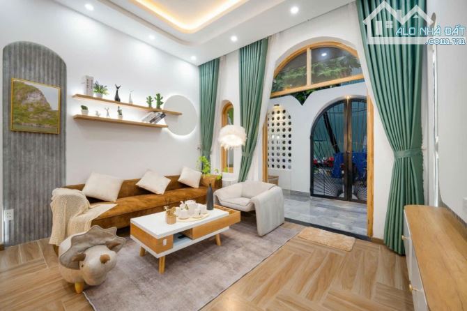 HOMESTAY ĐẸP NHẤT - Kiệt LÊ ĐÌNH LÝ - 70m² ngang 4m x 17,5m - 3 TẦNG 4 PN - DÒNG TIỀN 70 T