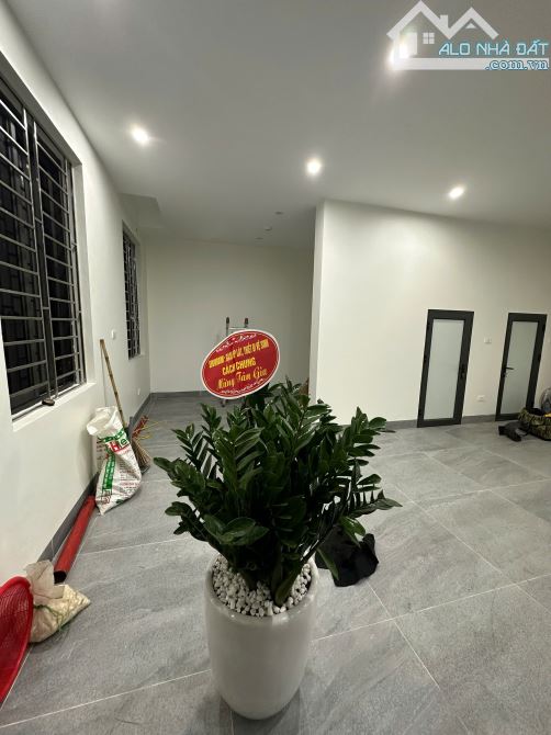Cho Thuê CCMN Khu Đấu Giá Phú Lương  Hà Đông 50m2 Studio Ban Công Cửa Sổ Thang Máy Ô Tô Đỗ - 1