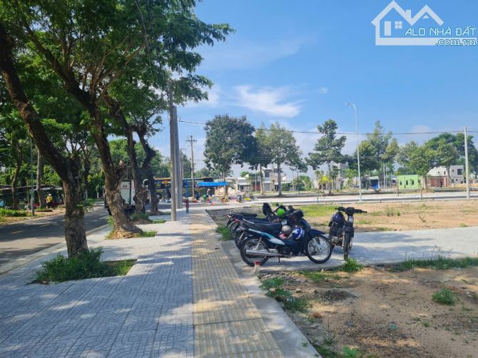 Bán Lô Đất Đối Diện Tái đinh cư Long điền bà Rịa vũng tàu DT : 100m2 giá 1,8 tỷ - 2