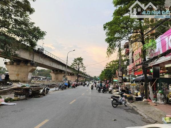 MẶT CHỢ CỔ ĐIỂN KINH DOANH SẦM UẤT- ĐƯỜNG TO NHIỀU OTO TRÁNH- NHÀ 3 TẦNG Ở LUÔN HOẶC CHO T - 2