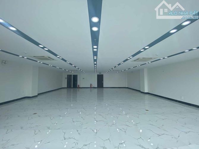 CHO THUÊ LẺ HOẶC CẢ NHÀ 8 TẦNG 1 HẦM DIỆN TÍCH 200M2, MẶT TIỀN 11M TẠI 157 PHẠM VĂN ĐỒNG, - 1