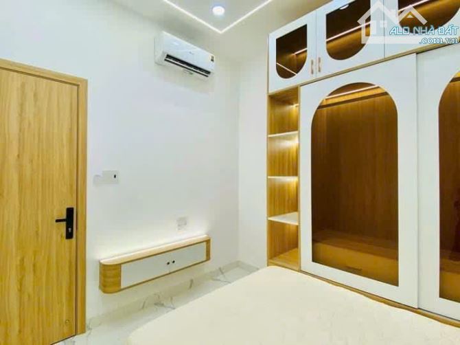 BÁN NHÀ gần CÂY_TRÂM, 31M2, 3_tầng, HẺM THÔNG 4M, giá_5_x_tỷ - 2