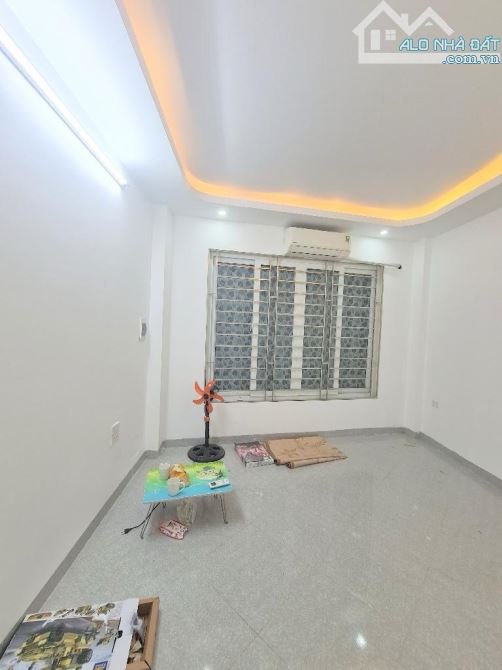 Bán nhà đ.Tam Trinh, gần phố, 30m2, 3 ngủ rộng, sổ nở hậu. - 2