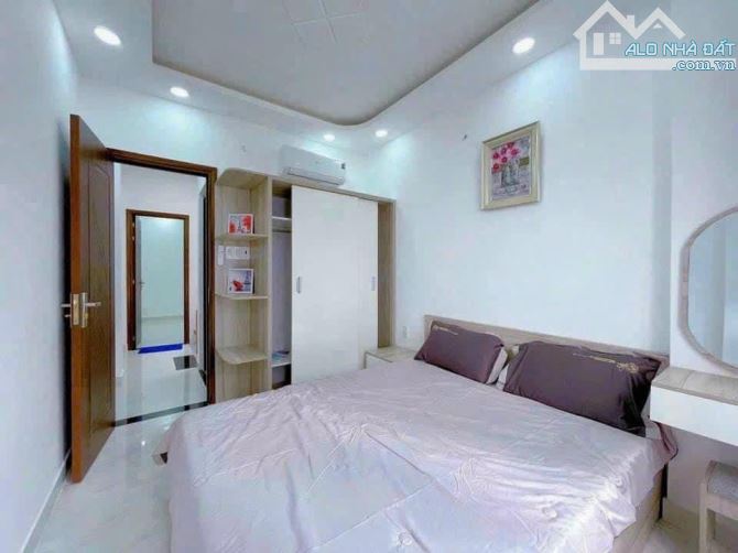 Bán gấp nhà tại Lê Thị Hồng Gò vấp siêu đẹp 54m2 giá nhỉnh hơn 4 tỷ - 2