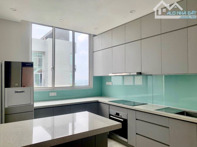 Siêu phẩm Penthouse 7PN - nội thất cao cấp - view Landmark - giá bán nhanh, chỉ 29 tỷ - 24