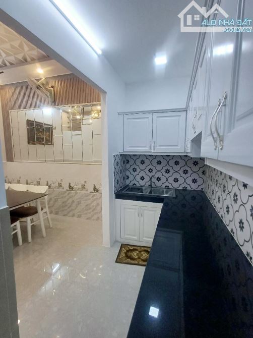 SIÊU PHẨM.. HUỲNH TẤN PHÁT. 3 TẦNG CHỈ 2,98 TỶ(45M2)TT NHÀ BÈN - 3