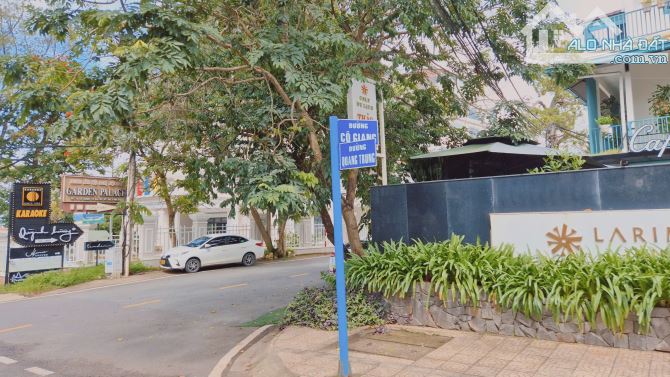 Cần bán Villa Sân Vườn Đẹp Đường Quang Trung Đà Lạt, DT 200m2, có sân vườn gara oto 7 chỗ - 3