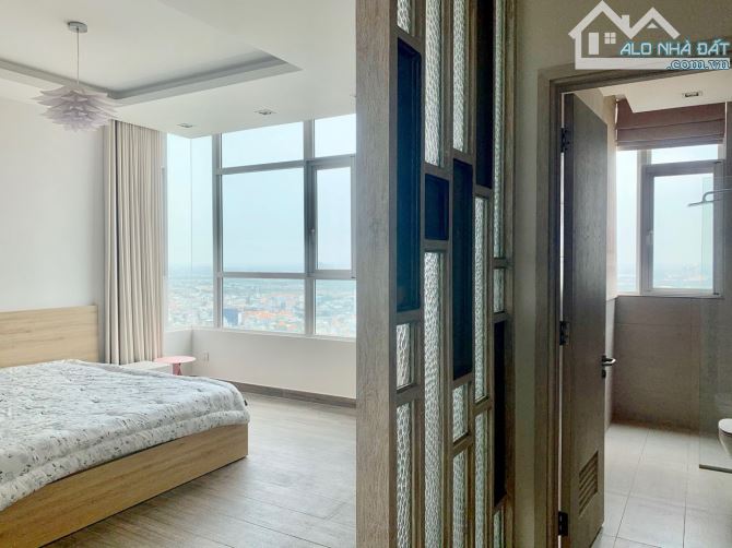 Siêu phẩm Penthouse 7PN - nội thất cao cấp - view Landmark - giá bán nhanh, chỉ 29 tỷ - 35