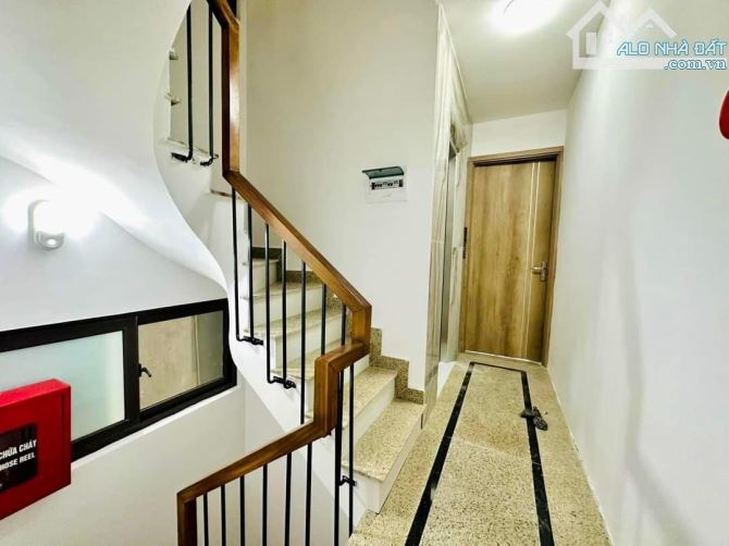 Đầu Tư Dòng Tiền Tòa Nhà CHDV Vương Thừa Vũ Ngã Tư Sở 69m2x7T, 17 tỷ 9 - 5