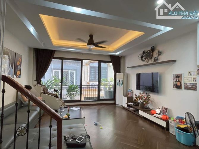 BÁN NHÀ ĐẠI ĐỒNG - HOÀNG MAI- 60M2, 5 TẦNG, MT 5M - PL OTO CHẠY VÒNG QUANH, Ô CHỜ THANG MÁ - 6