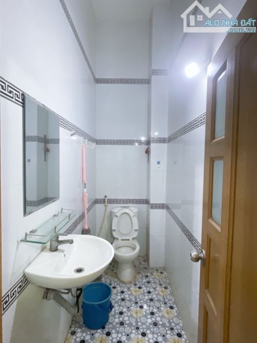 NHÀ 2 LẦU - HẺM  XE TẢI - PHẠM VĂN CHIÊU, P9 - NGANG 5X12 - 4PN - 5WC - GIÁ 6.8 TỶ - 6