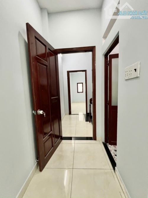 HẺM Ô TÔ TRÁNH, TỈNH LỘ 10, BÌNH TRỊ ĐÔNG B, BÌNH TÂN, 5 TẦNG ĐÚC, 68M2, 7.2 TỶ - 8