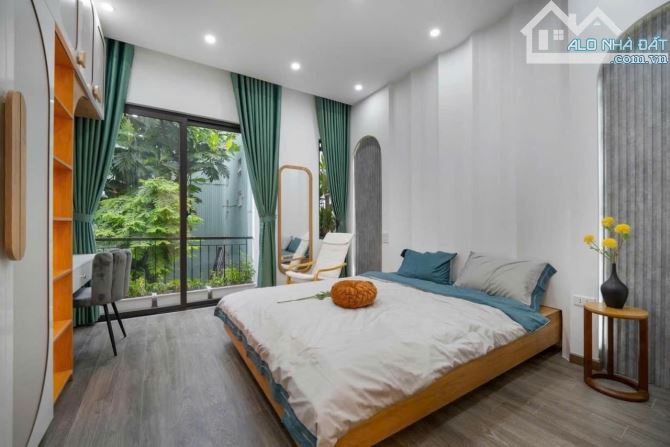 HOMESTAY ĐẸP NHẤT - Kiệt LÊ ĐÌNH LÝ - 70m² ngang 4m x 17,5m - 3 TẦNG 4 PN - DÒNG TIỀN 70 T - 2