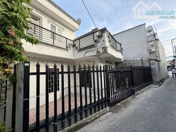 Cách 1 căn ra mặt tiền Huỳnh Tấn Phát Phú xuân Nhà Bè 2 tầng 76m2 ngang 8.7m nở hậu 3.3 tỷ