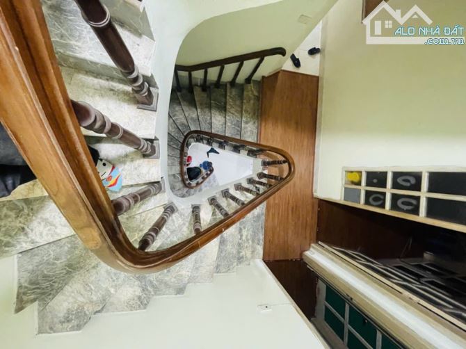 Nhà đẹp 4 tầng- 47m2- MT 5m- Đàm Quang Trung- Ngọc Thuỵ- Long Biên- Ô tô- Giá 7.85 tỷ