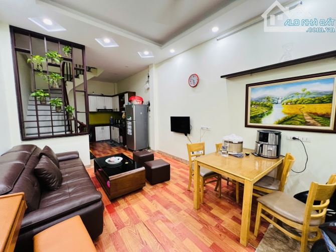 Bán Nhà đẹp Phố Phú Đô, Nam Từ Liêm, Tặng Full Nội Thất,Gần Lê Quang Đạo. 52m2. 11,2 Tỷ