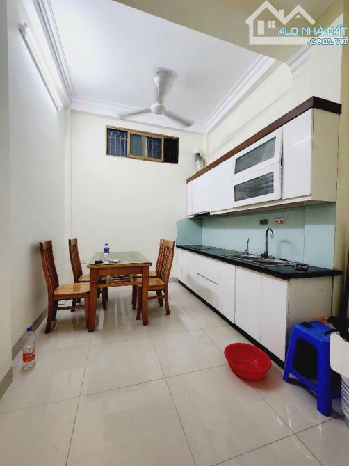 BÙI XƯƠNG TRẠCH - THANH XUÂN 5,5 tỷ Ngõ thông - BA GÁC ĐỖ CỬA