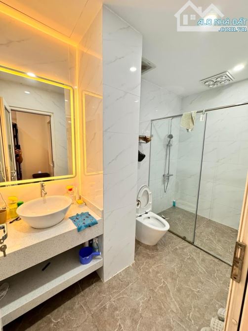 Tân Mai - Nhà đẹp lung linh - 93m*5T, Mt 7m - 15.2 Tỷ - 15m ra oto - 10