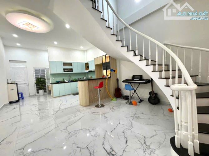 BÁN GẤP NHÀ KHU VIP NAM VIỆT Á 4 TẦNG GẦN NGUYỄN ĐÌNH CHIỂU CHỈ 7 TỶ X - 1