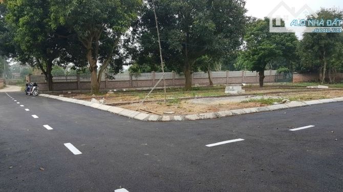 224 m2 lô góc đất sinh thái nghỉ Dưỡng Hồ Ban Tiện - Minh Trí Sóc Sơn sẵn sổ đỏ giao dịch - 1