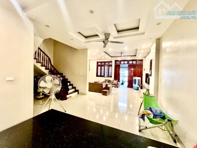 Bán BIỆT THỰ Thạch Bàn 140m2-Mt 6.5m-CỰC HIẾM-OTO TRÁNH-KINH DOANH-FULL NỘI THẤT-19.5 tỷ - 1