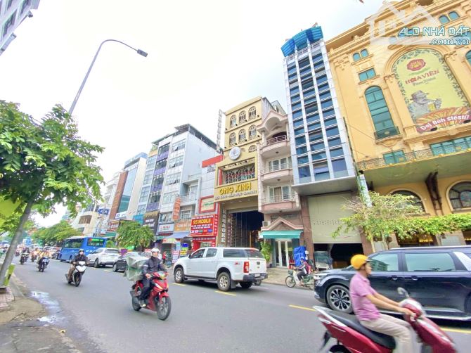 Bán building văn phòng 2MT đường Phổ Quang F2 Tân Bình Hầm 11 tầng thang máy Giá 38 tỷ - 1