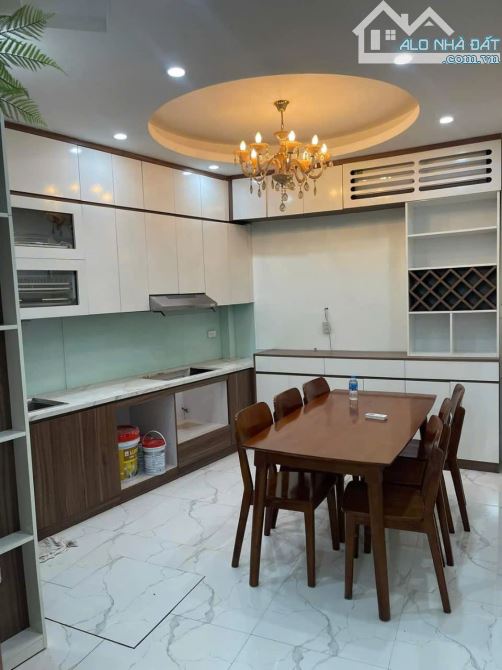 Bán nhà đẹp 45m2 4tầng 6.3tỷ ngõ ôtô gần phố Đội Cấn Ba Đình - 2